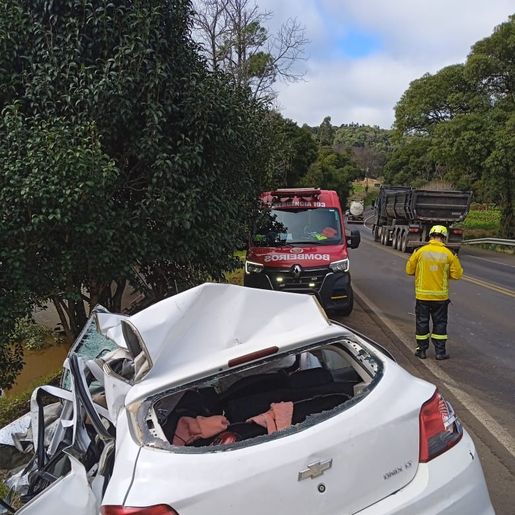 Policial militar ocupava carro com a família em acidente com três mortes na BR-282
