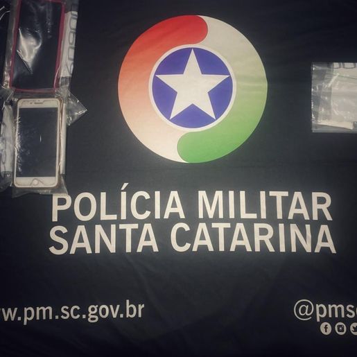 PM prende casal suspeito de tráfico de drogas em São Miguel do Oeste
