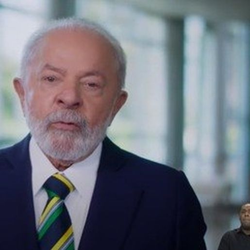 Em pronunciamento, Lula fala de democracia e união do Brasil