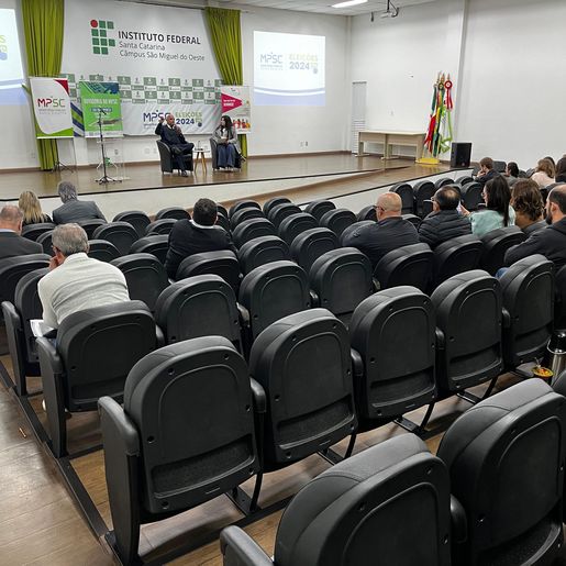 Seminário aborda temas sobre as eleições de 2024 em SMOeste