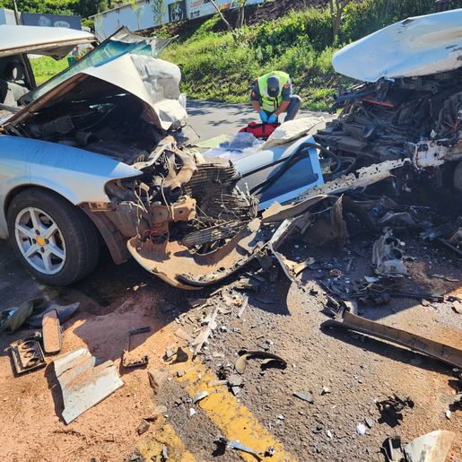 Grave acidente na SC-163 deixa dois feridos em Itapiranga