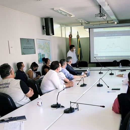 SC terá novo plano de contingência para frear Covid sem lockdown; entenda