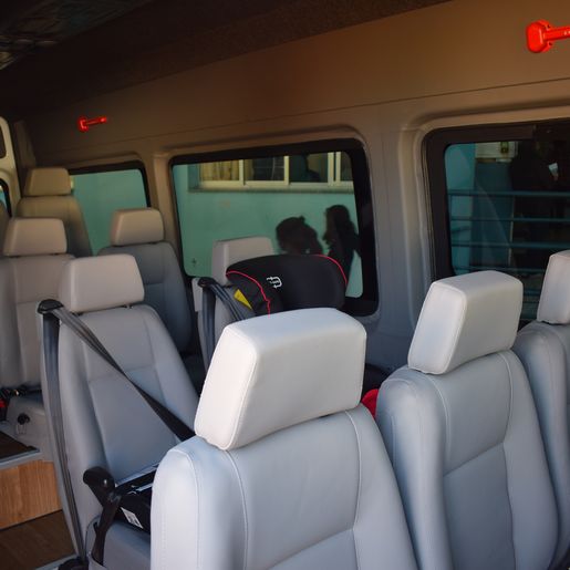 Secretaria de Saúde de Descanso recebe novo veículo para transporte de pacientes