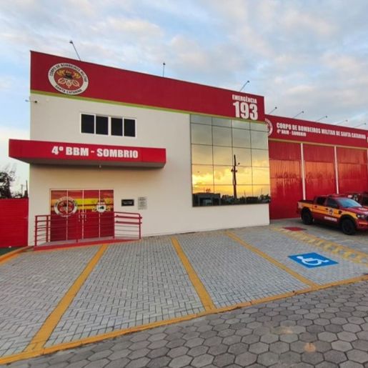 Nova pintura dos quartéis dos bombeiros deve economizar R$ 39 milhões