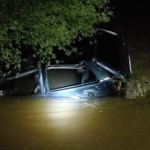 VÍDEO: saída de pista seguida de capotamento deixa ao menos três feridos em Princesa