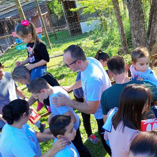 SMO: Associação promove 1ª caça aos ovos com crianças autistas