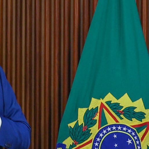 Após invasões, Lula decreta intervenção federal no Governo do Distrito Federal