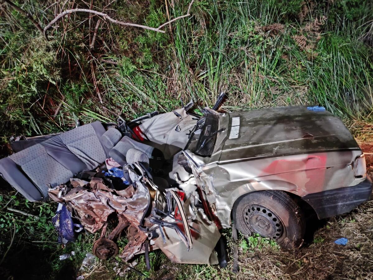 Colisão entre carro e caminhão deixa dois mortos na BR-282 em Ponte Serrada