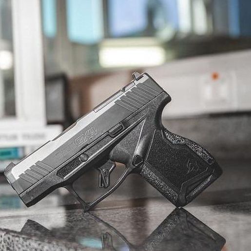 Tarifaço leva fabricante de armas no Brasil a adotar férias coletivas