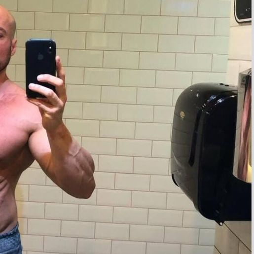 Quem era o personal trainer morto a facadas pela companheira dentro de apartamento