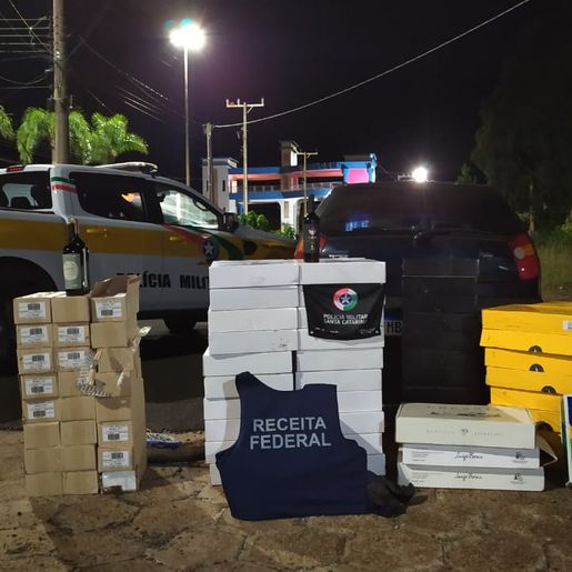 Polícia apreende R$ 100 mil em vinho na SC-161; motorista fugiu