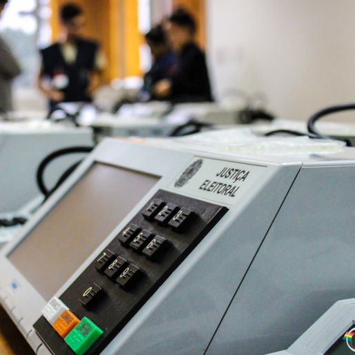 Mais de 156 milhões de brasileiros estão aptos para votar neste domingo