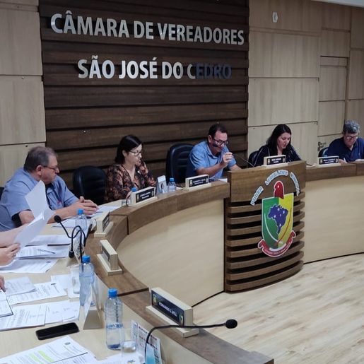 Projeto que acaba com votação secreta de vetos é rejeitado em primeira votação