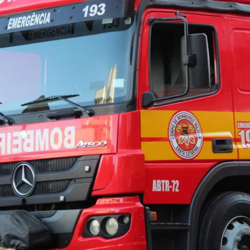 Incêndio em lareira mobiliza bombeiros no interior de Iraceminha