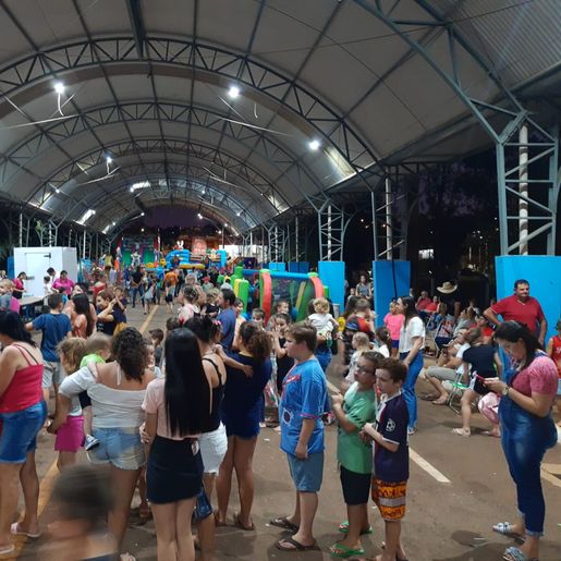 Mais de 500 crianças participam da programação especial de Páscoa em Paraíso