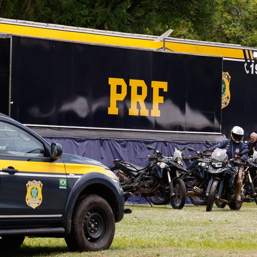 PRF reforça fiscalização no Carnaval em SC com helicóptero e drones