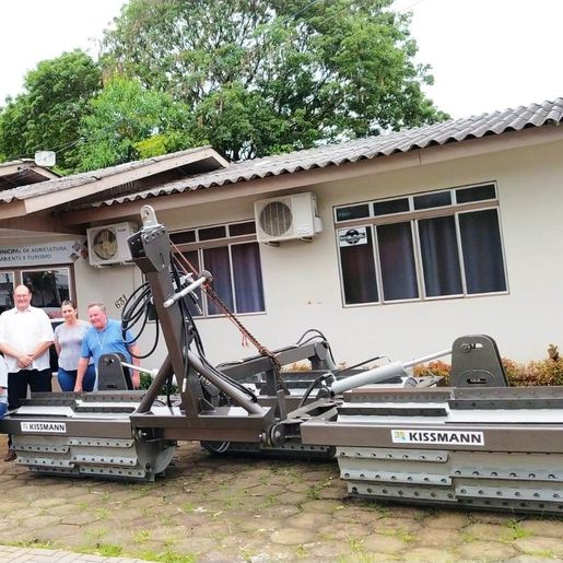 Secretaria de Agricultura adquire rolo-faca por R$ 83,4 mil