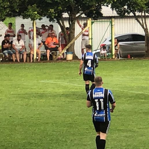 Grêmio do Guamirim e Pérola empatam no primeiro jogo da semifinal