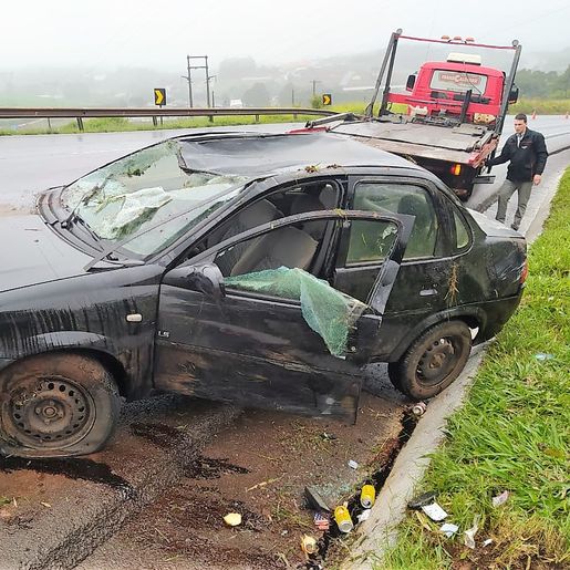 Motorista embriagado dirige pelo acostamento da contramão e é preso na BR-282
