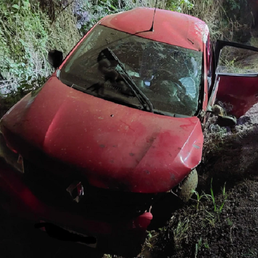 Saída de pista deixa uma pessoa ferida no interior de Palmitos
