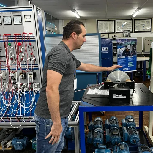 Arena Senai apresenta cursos técnicos gratuitos a alunos do Ensino Médio, em SMO