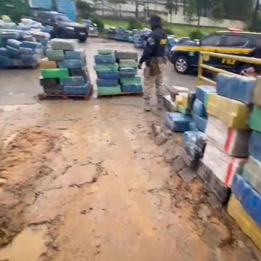 PRF faz apreensão de 25 toneladas de maconha