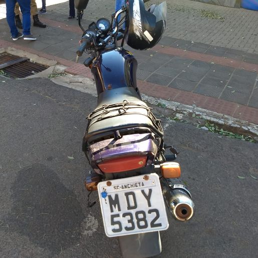 Motociclista sofre ferimentos leves em SJCedro