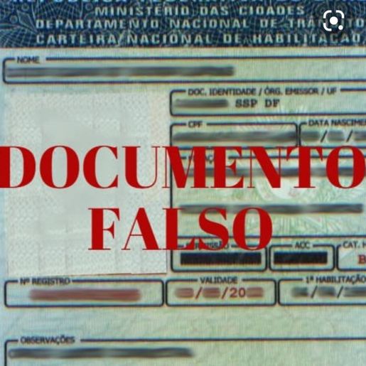 Jovem é preso por conduzir moto com CNH falsa