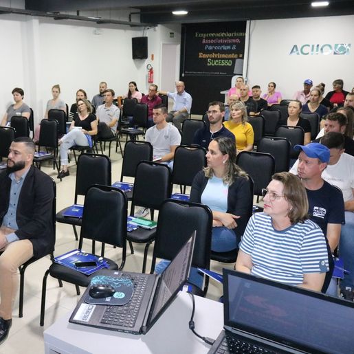 Capacitação sobre a nova Lei de Licitações é realizada em Iporã do Oeste