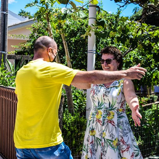 Moradora de São Miguel do Oeste ganha caminhão de prêmios da Berlanda