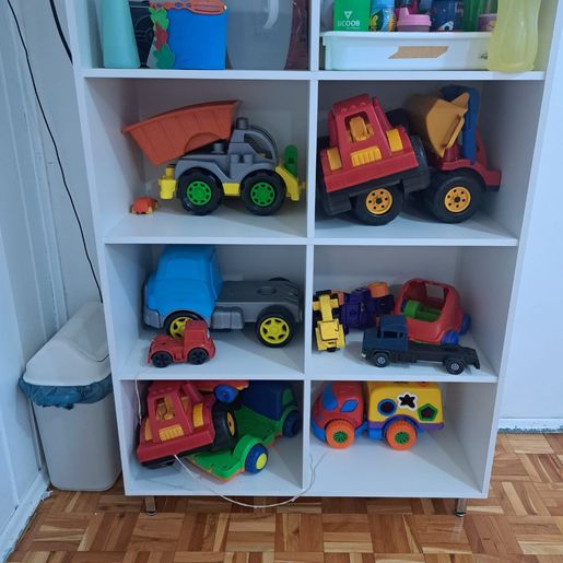 Secretaria de educação adquire móveis para escolas