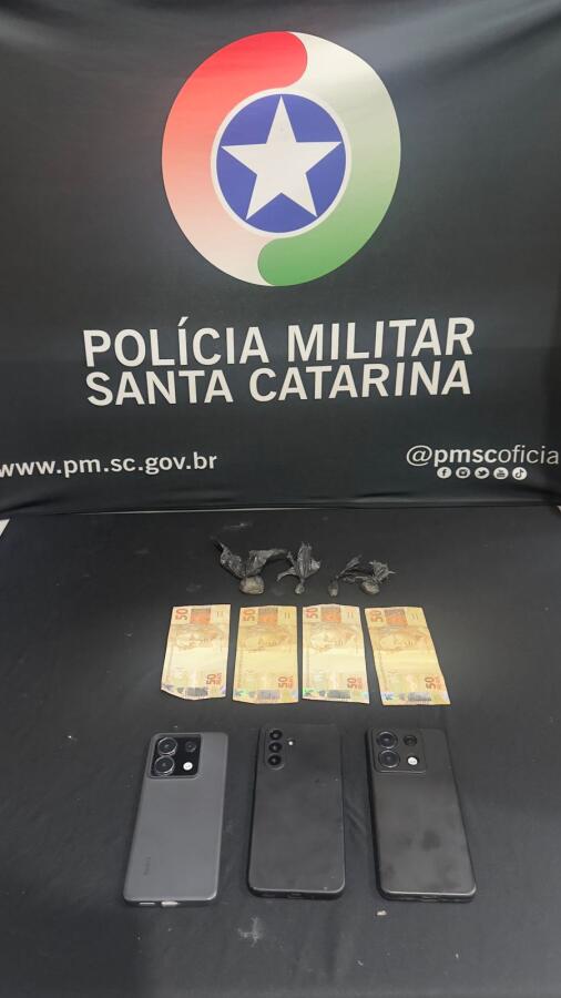 Mulher é presa por tráfico de drogas no interior de SMO