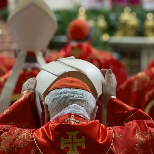 Conclave para escolher novo papa começará dia 7 de maio, diz Vaticano