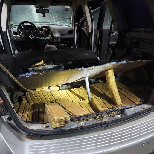 PRF encontra 200 kg de maconha em carro argentino incendiado na BR-163