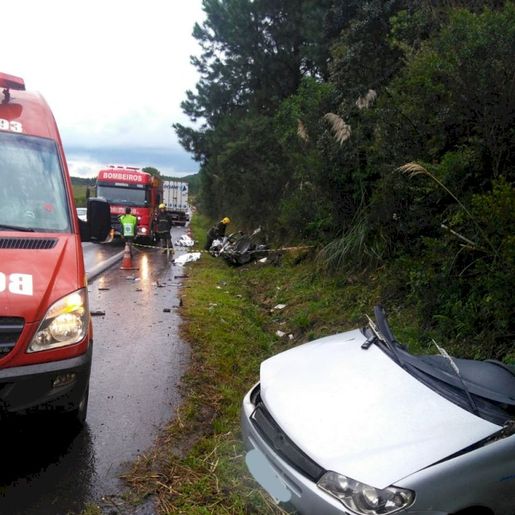 Acidente mata mãe e três filhos em Santa Catarina