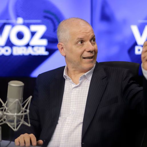 Por suspeita de fraude, presidente do INSS pede demissão