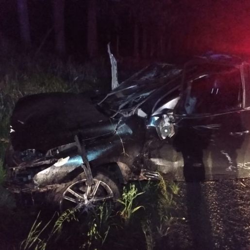 Dois morrem em capotamento de veículo após fuga da PRF na BR 158