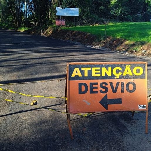 Inicia pavimentação da Estrada da Fronteira