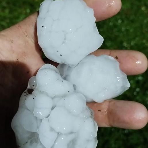 Temporal provoca destelhamentos e prejuízos na região