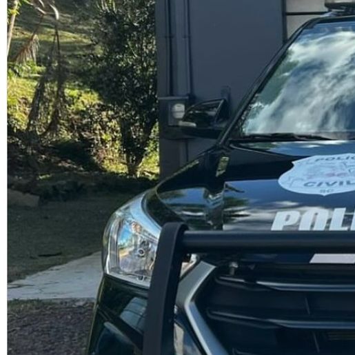 Polícia Civil prende mulher suspeita de fornecer drogas para São Miguel do Oeste