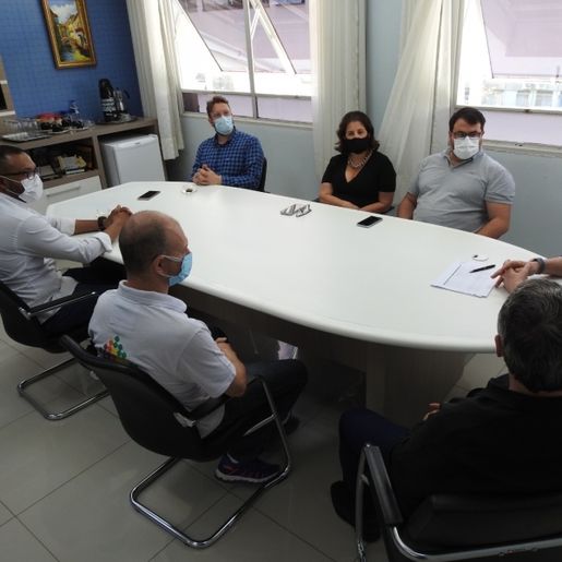 Trevisan anuncia R$ 5 milhões para asfaltar mais 55 quadras