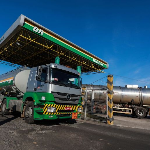 Petrobras eleva preços da gasolina e do diesel nas distribuidoras