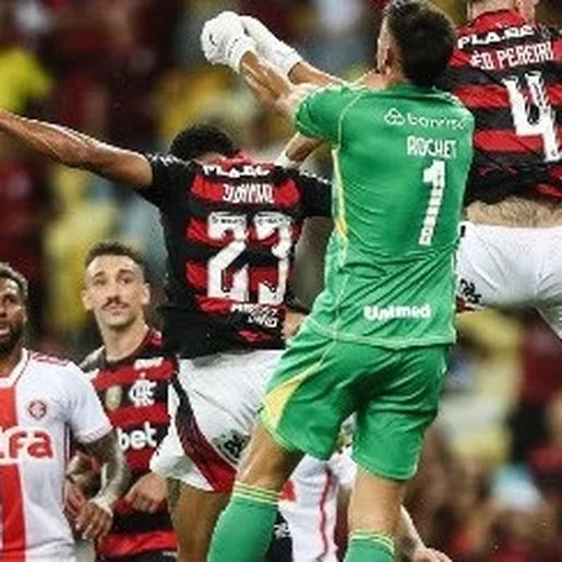 Inter sai na frente, mas Flamengo busca empate por 1 a 1 na estreia do Brasileirão