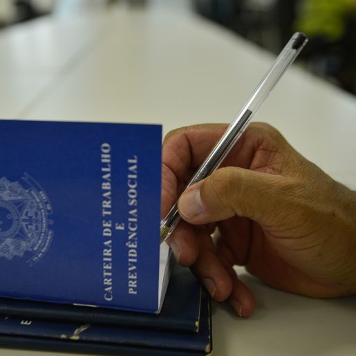 Mulher vai a entrevista de emprego e acaba presa em SC