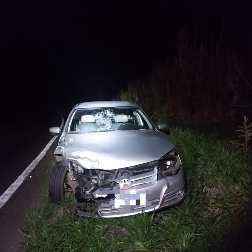 Colisão frontal deixa uma pessoa ferida na SC-305 em Anchieta