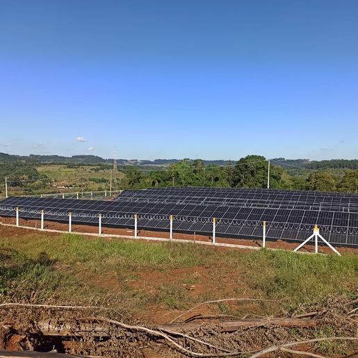 Flor do Sertão inaugura Usina Solar que beneficiará mais de 400 famílias