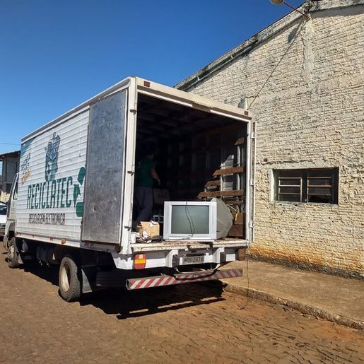 Prefeitura realiza a destinação correta de aproximadamente 300 kg de lixo eletrônico