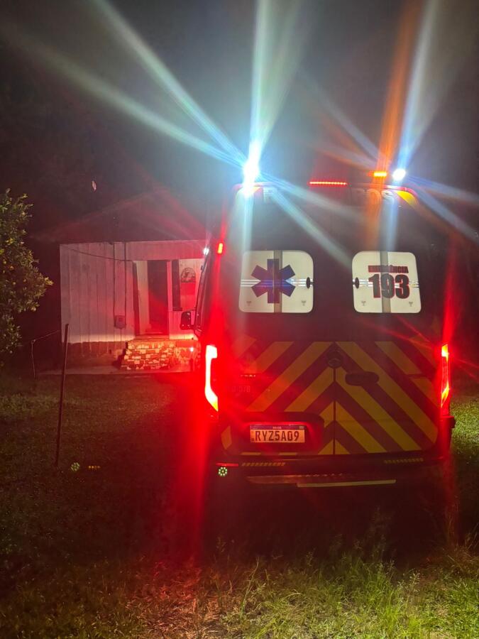 Bebê sofre queimaduras ao derrubar térmica com água quente em Cunha Porã