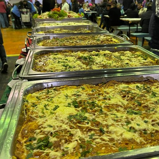 Jantar italiano da APAE reúne mais de 800 pessoas em SMOeste