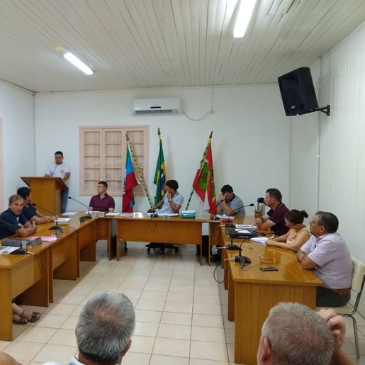 Vereadores de Mondaí aprovam moção de apoio a APRASC para reposição salarial da categoria